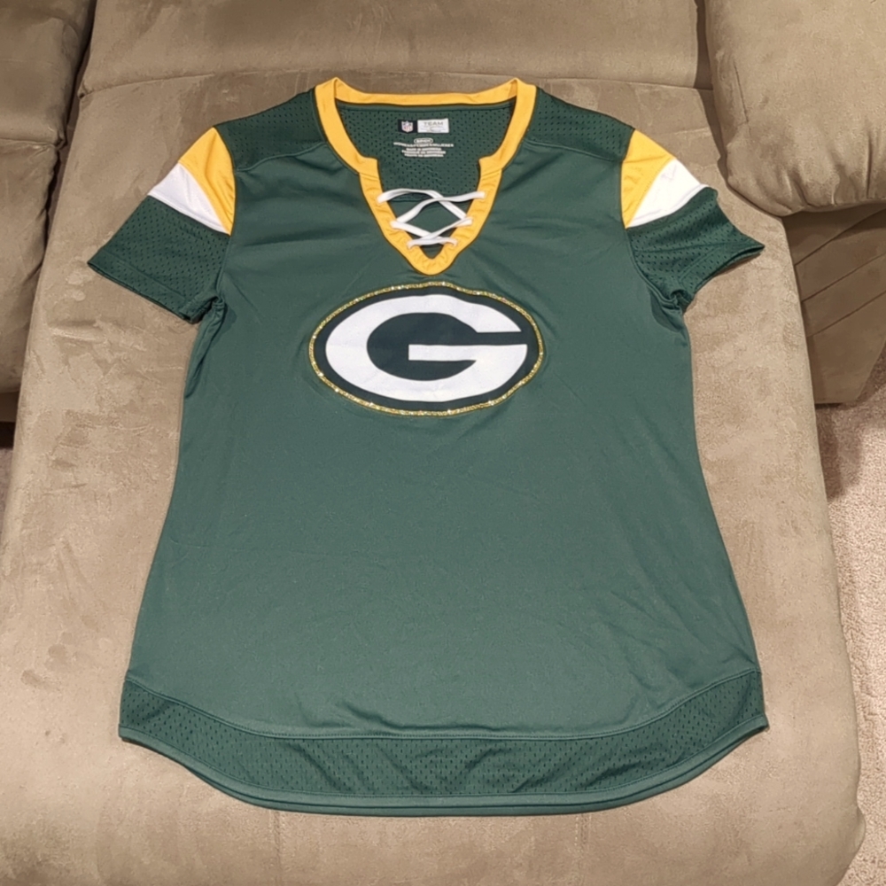Ladies Green Bay Packers tee curved / fitted